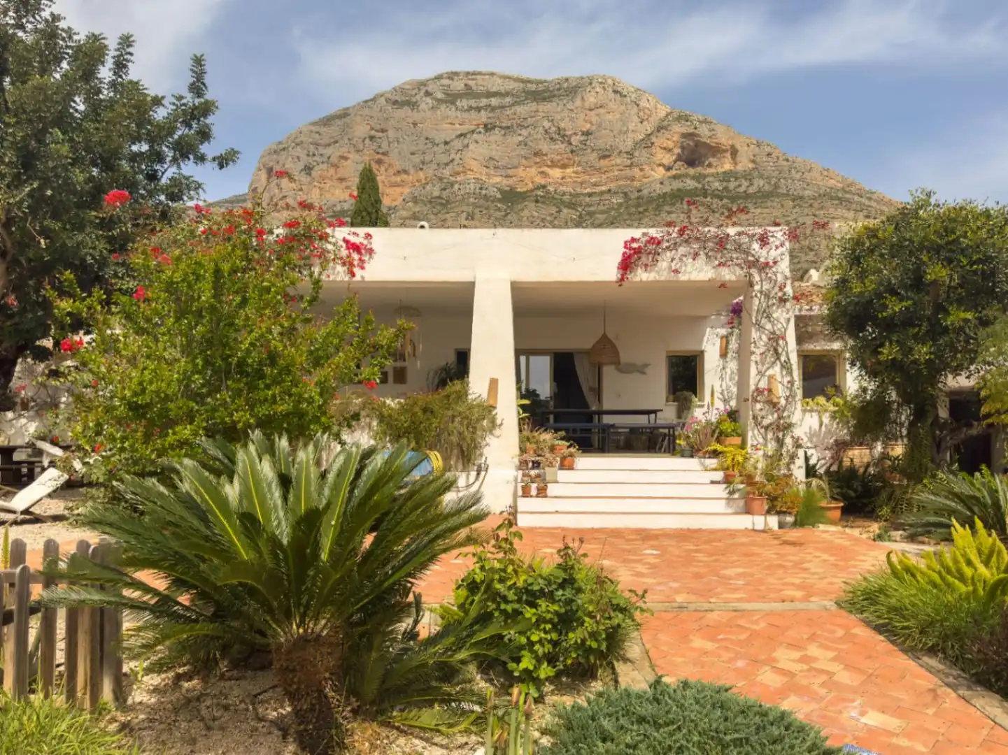 Außenansicht von Haus oder Chalet zum Verkauf in Jávea / Xàbia mit Klimaanlage, Heizung und Privatgarten