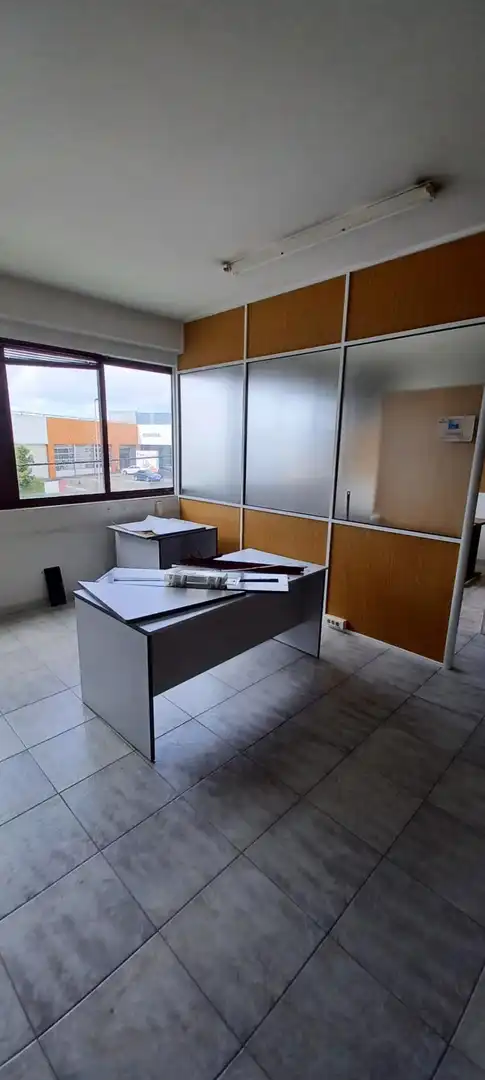 Oficina de alquiler en Santiago de Compostela  con Calefacción