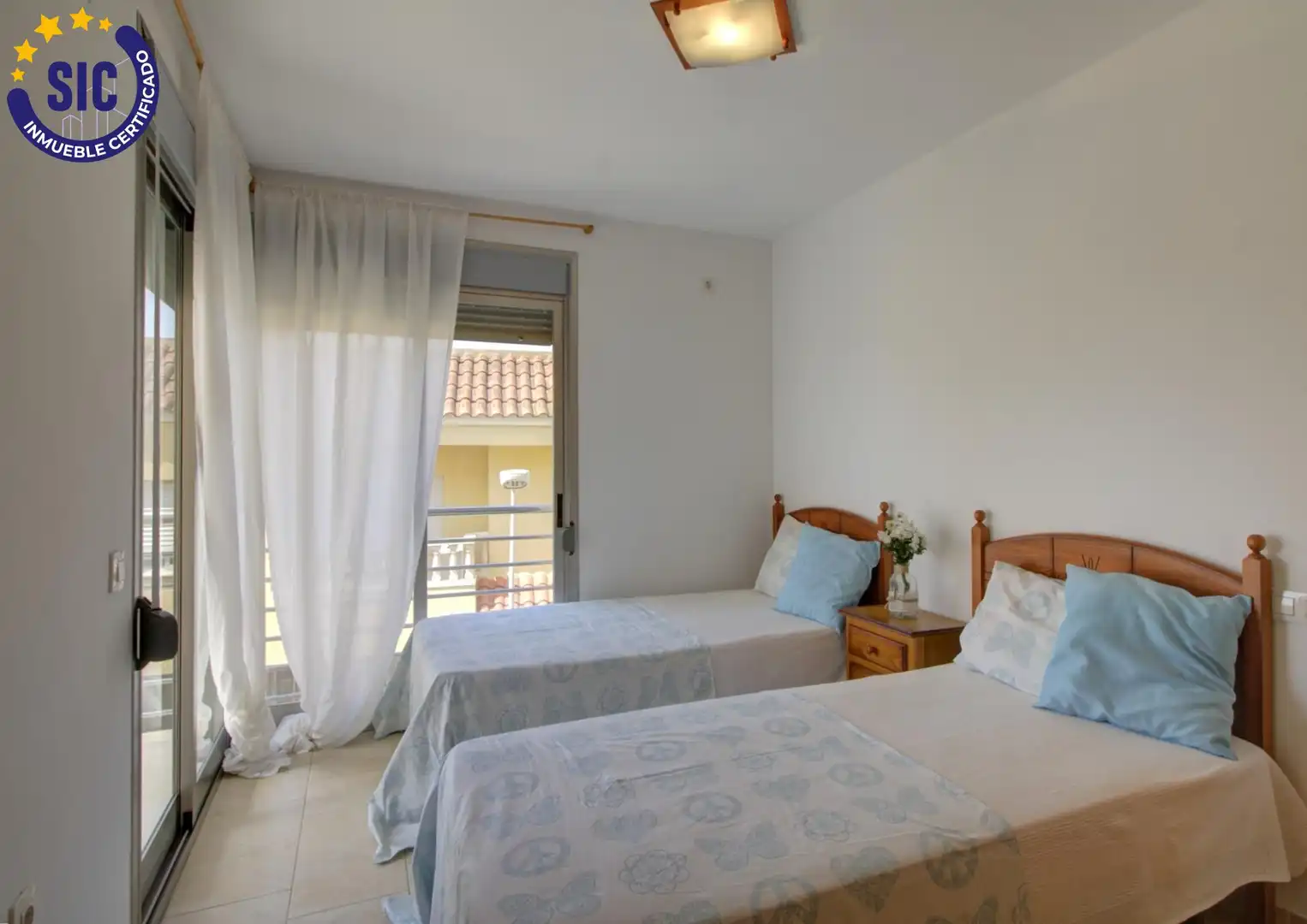 Habitación de Casa adosada en venta en Chilches / Xilxes con Jardín privado, Terraza y Amueblado