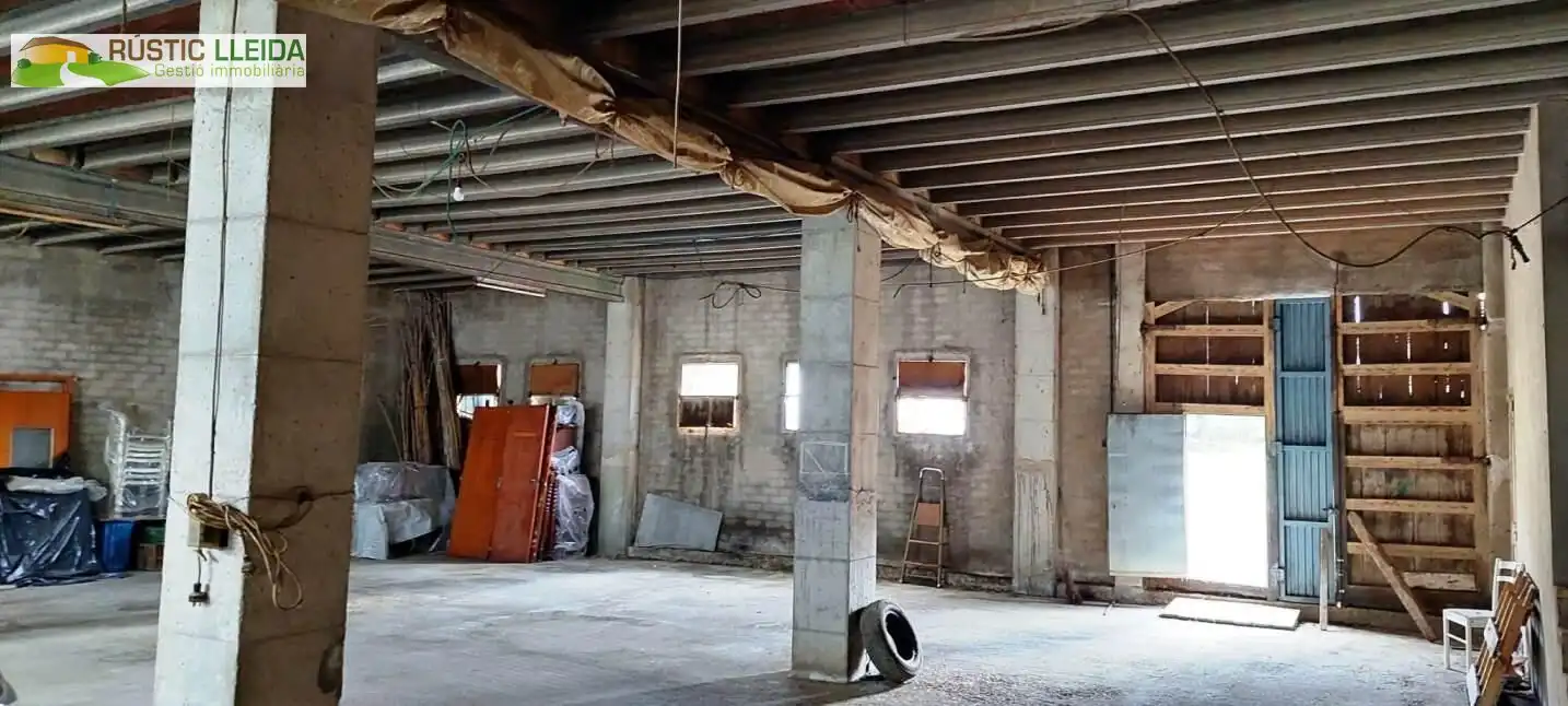 Local comercial en venda a Santa Coloma de Queralt, imagen 2