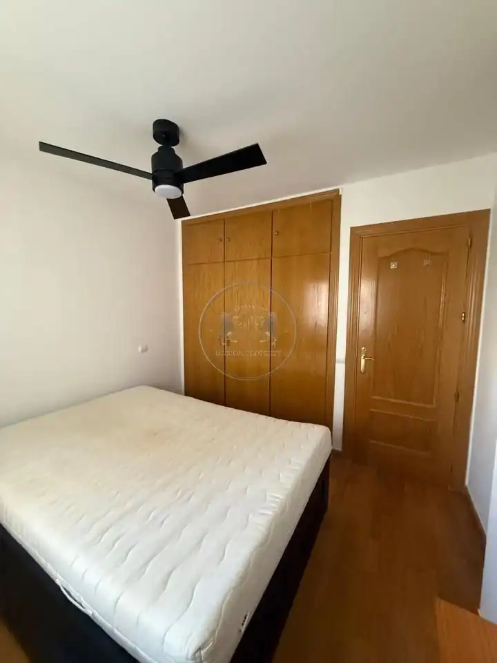 Habitación de Apartamento en venta en Madrid con Calefacción y Amueblado