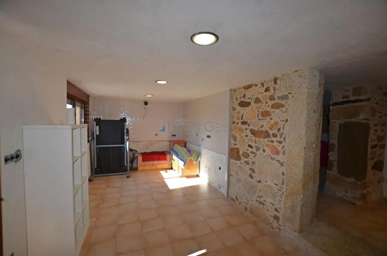 Finca rústica en venta en O Rosal   con Calefacción, Jardín privado y Terraza