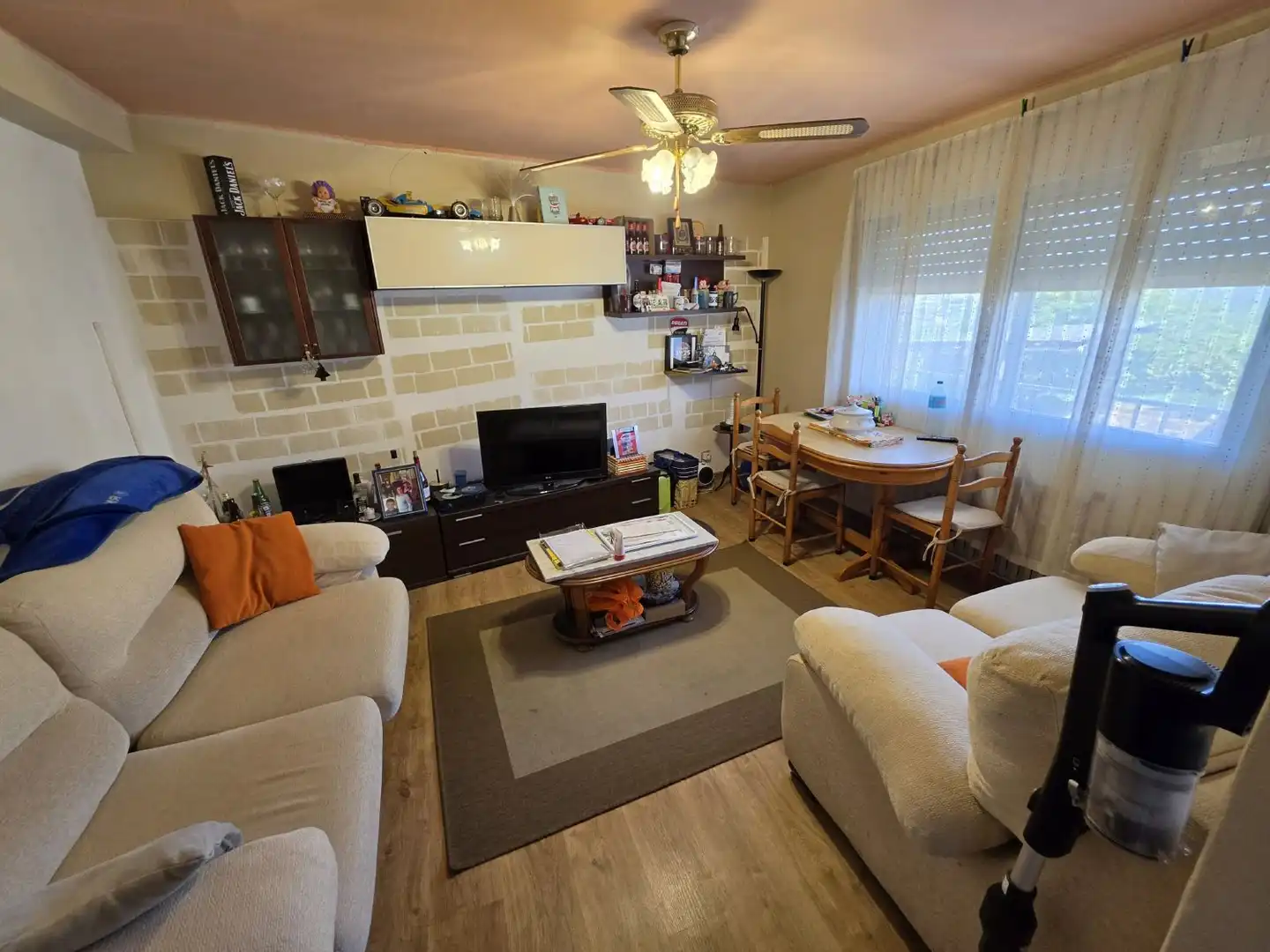 Wohnzimmer von Country house zum Verkauf in Abegondo mit Heizung, Terrasse und Möbliert