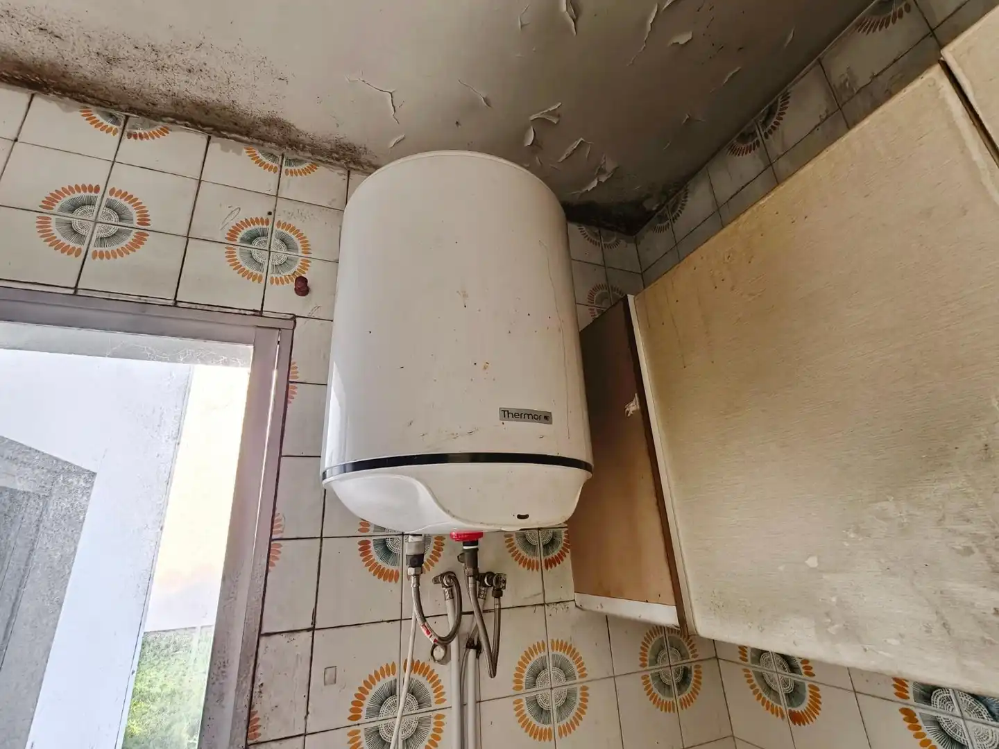 Badezimmer von Wohnung zum Verkauf in Pontevedra Capital  mit Privatgarten