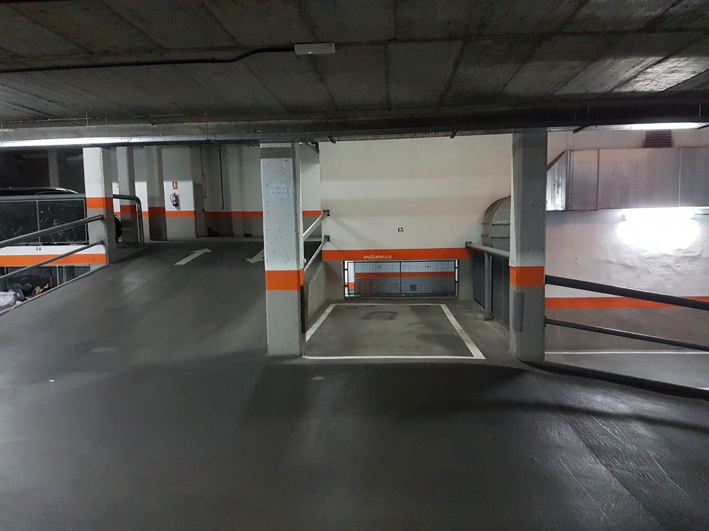 Parking de Garaje en venta en  Madrid Capital con Alarma