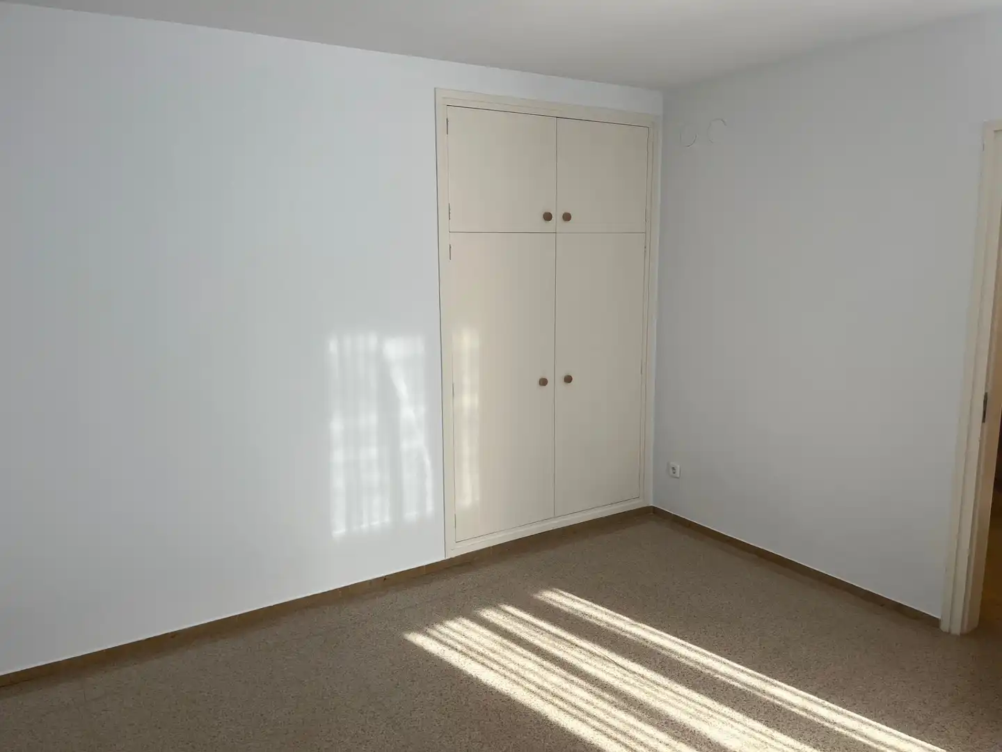Habitación de Casa o chalet de alquiler en Castellar del Vallès con Calefacción, Trastero y Horno