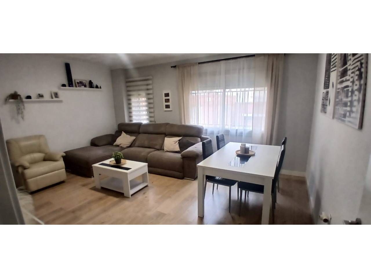 Living room of Flat for sale in Terrassa  with Heating and Parquet flooring