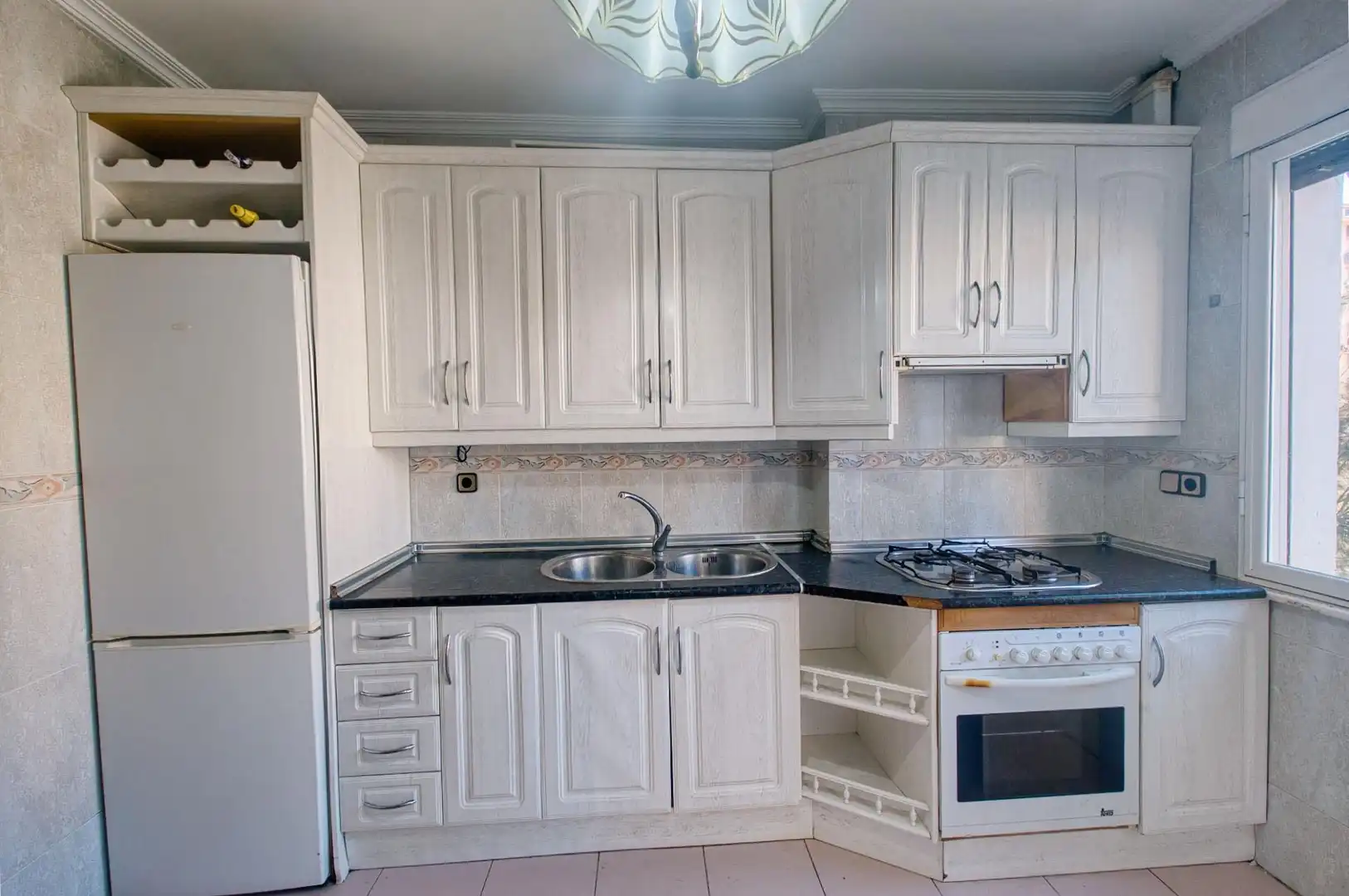 Kitchen of Flat for sale in Jaén