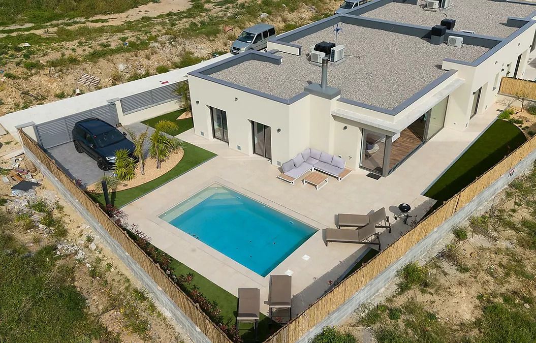 Vista exterior de Finca rústica en venda en Palau-saverdera amb Aire condicionat, Terrassa i Piscina