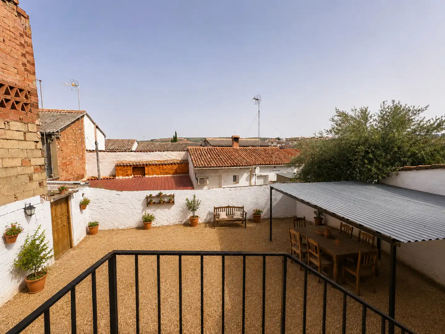 Terrassa de Casa adosada en venda en Montizón amb Aire condicionat, Calefacció i Jardí privat