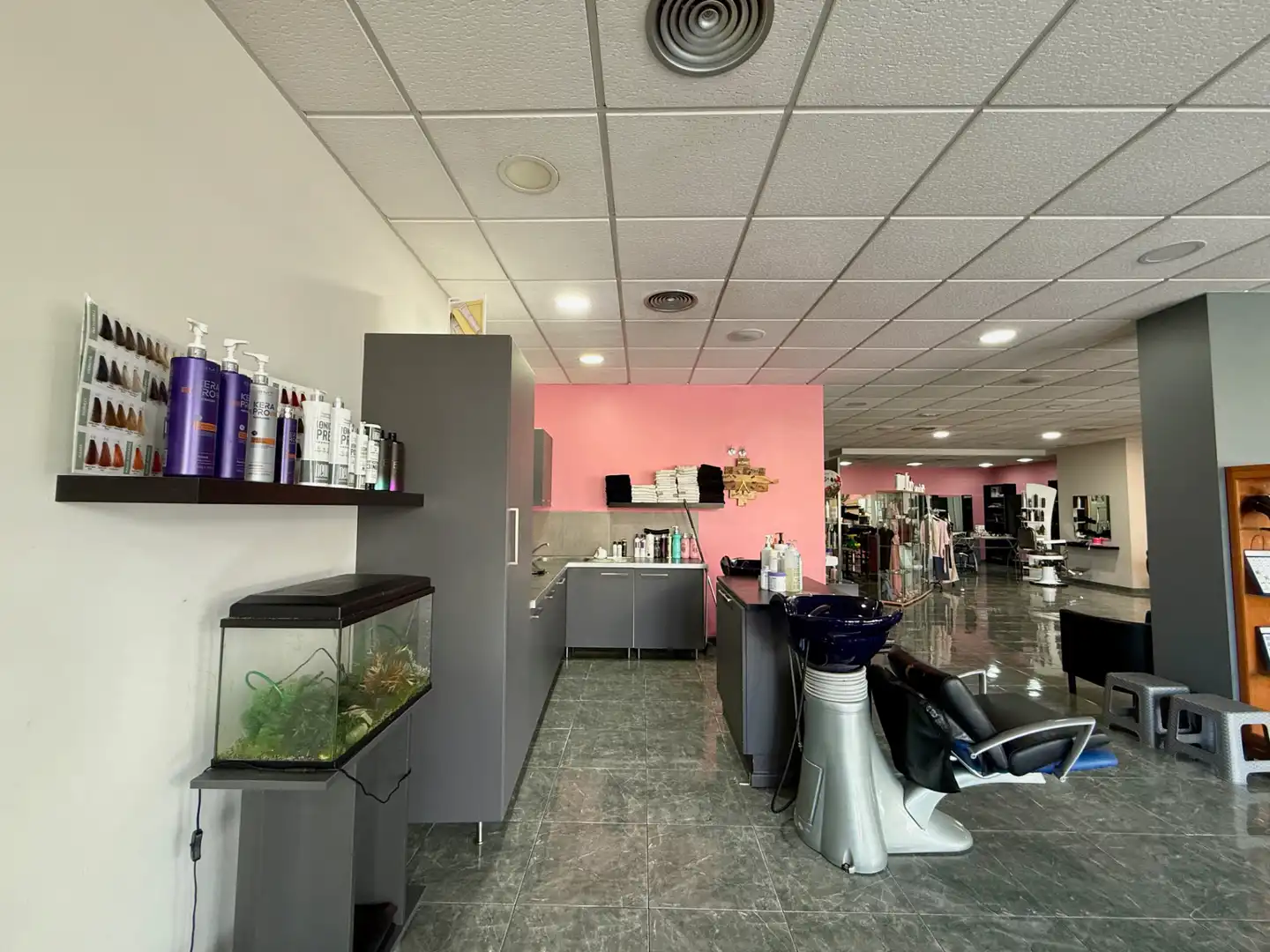 Local en venta en Terrassa con Aire acondicionado, Calefacción y Internet