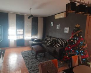 Living room of Single-family semi-detached for sale in Casas de Juan Núñez  with Air Conditioner, Heating and Private garden