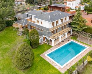 Vista exterior de Casa o xalet en venda en Lliçà d'Amunt amb Aire condicionat, Calefacció i Jardí privat