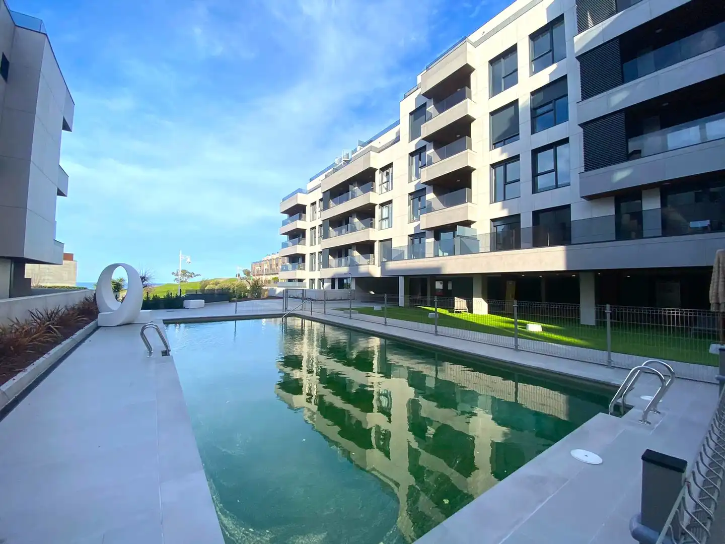Swimming pool of Flat for sale in Castro-Urdiales  with Heating, Parquet flooring and Terrace
