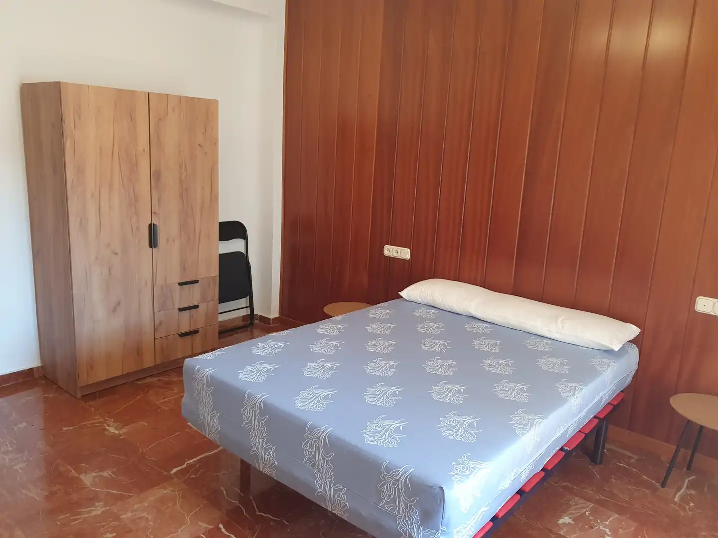 Habitación de Ático de alquiler en Granada con Aire acondicionado, Terraza y Amueblado