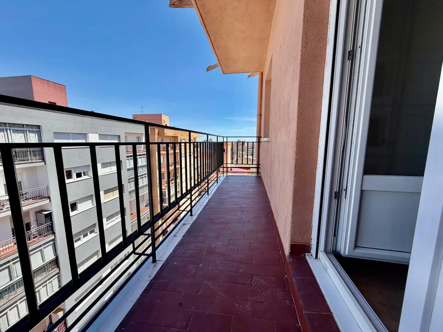 Terrassa de Pis en venda en León Capital 
