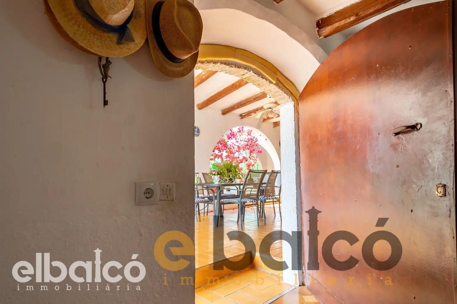 Country homes for sale in Valls  with Terrace, Swimming Pool and Furnished