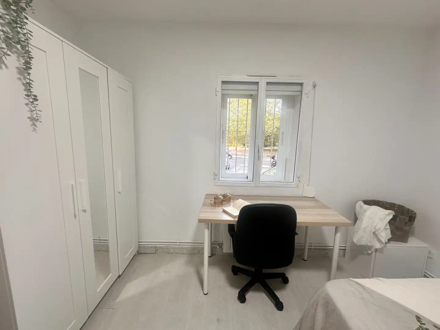 Bedroom of Flat for share in Madrid  with Heating, Furnished and Oven