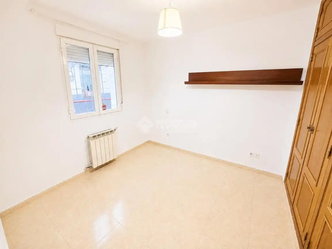Habitación de Piso en venta en Madrid con Calefacción