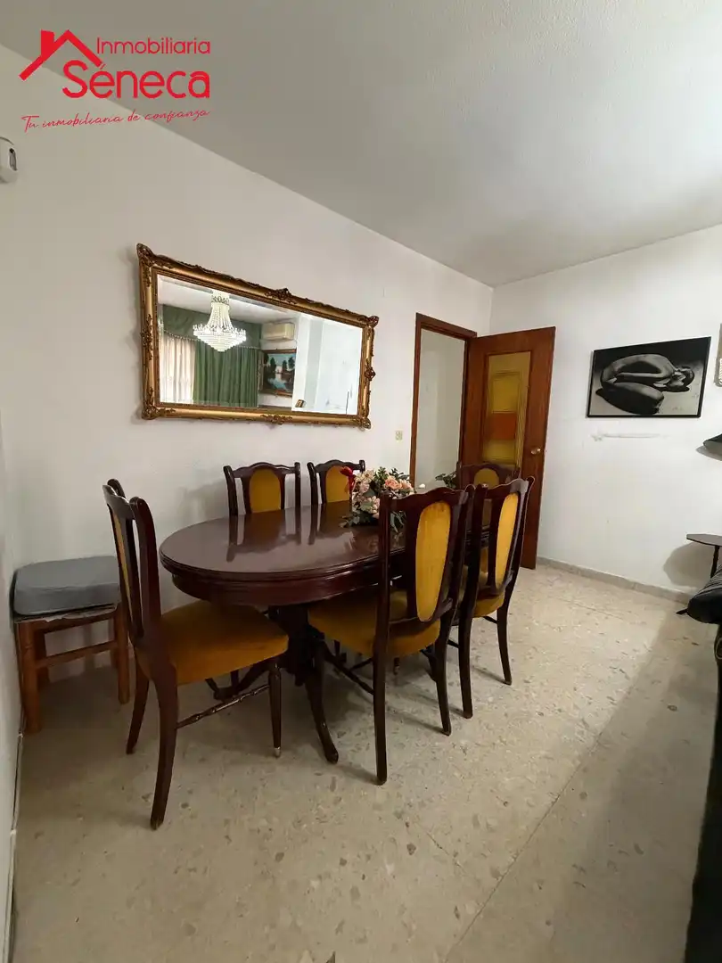 Comedor de Piso en venta en Córdoba con Calefacción, Terraza y Trastero