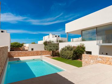 Villa mit Pool zum Verkauf in Cala Vedella-Cala Tarida