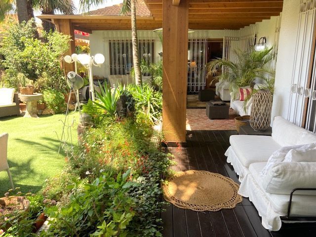 Terrassa de Casa o xalet en venda en Roquetas de Mar amb Aire condicionat, Calefacció i Jardí privat