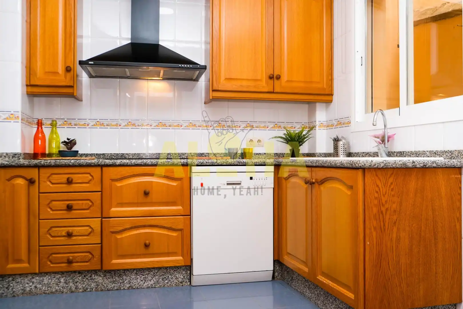 Cuina de Apartament de lloguer en Valencia amb Aire condicionat, Calefacció i Terrassa