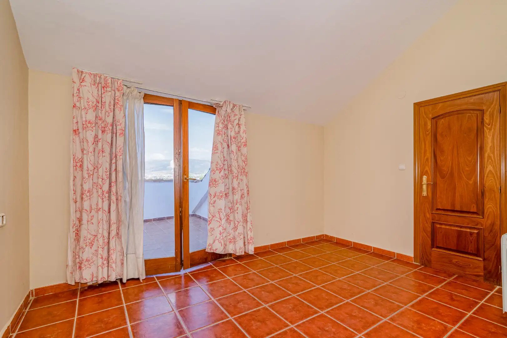 Dormitori de Casa o xalet en venda en Las Gabias amb Jardí privat, Terrassa i Moblat
