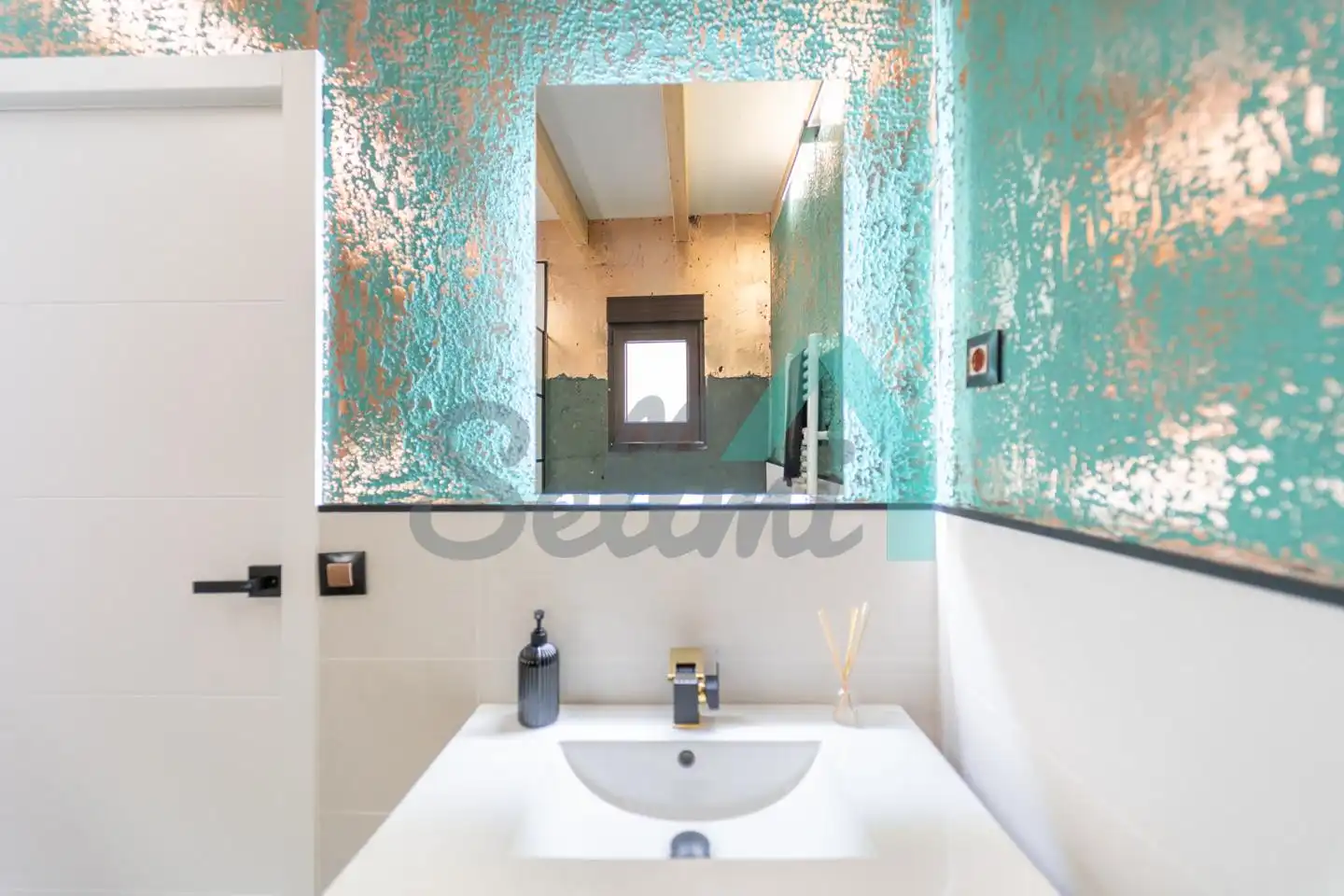 Baño de Casa o chalet de alquiler en Mieres (Asturias) con Calefacción, Terraza y Amueblado