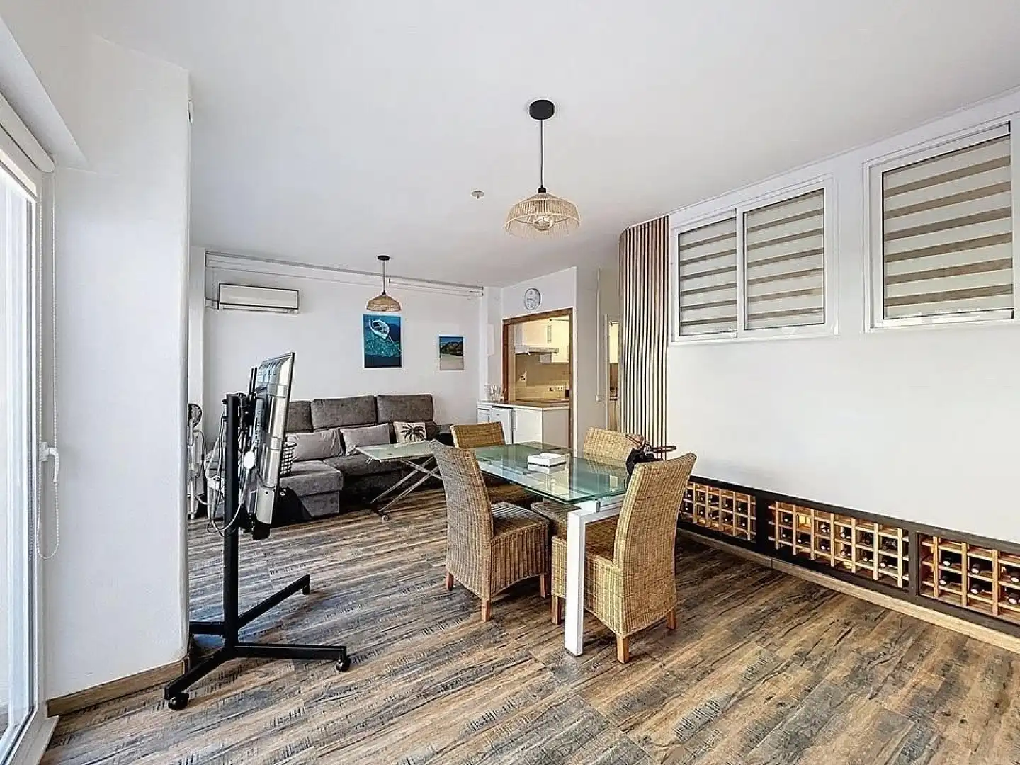 Living room of Apartments for sale in Roses  with Air Conditioner, Heating and Balcony