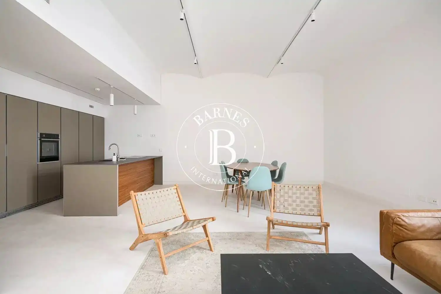 Flat for rent in Madrid  with Air Conditioner, Heating and Storage room