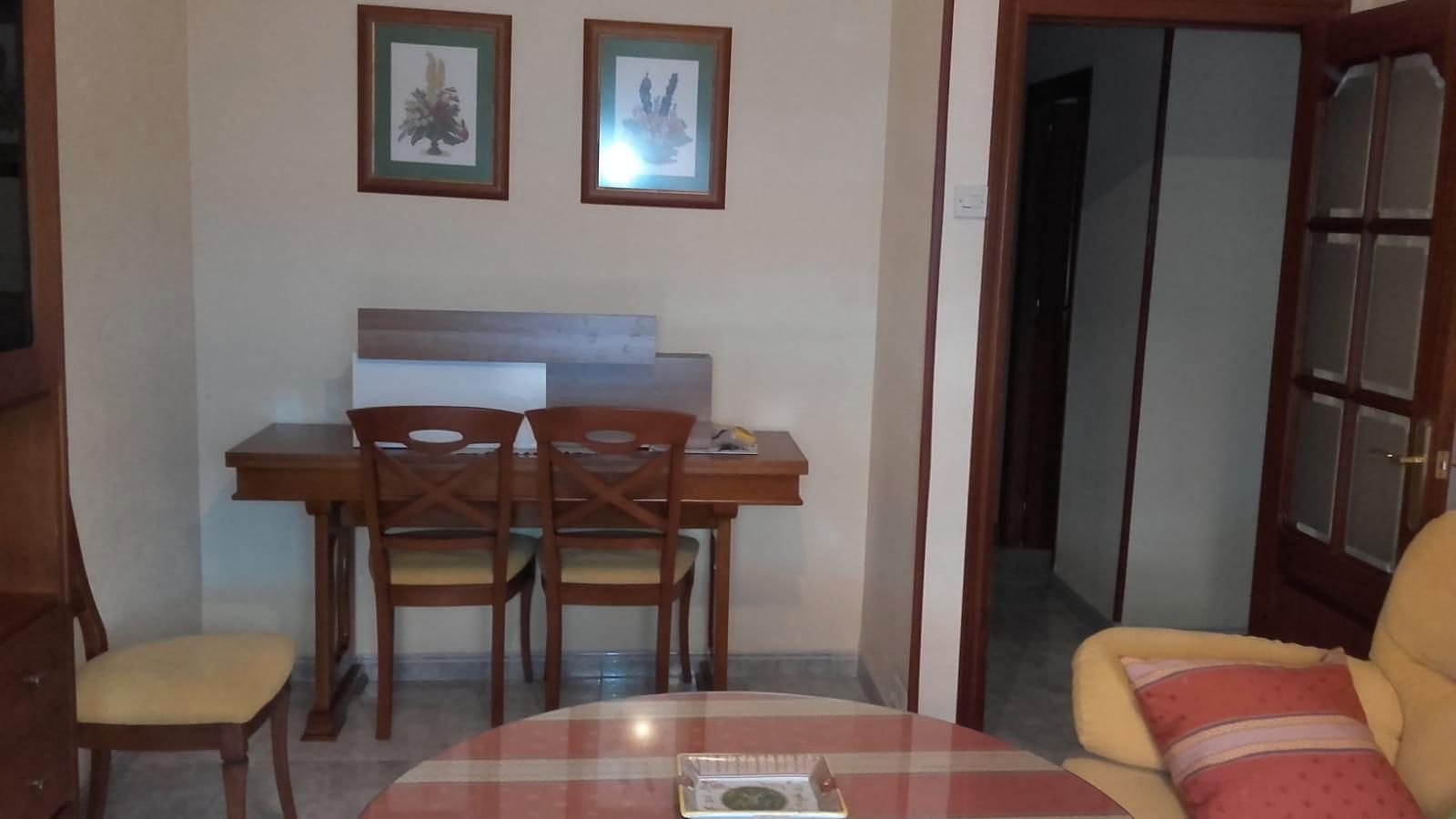 Dining room of Flat to rent in Linares  with Air Conditioner, Furnished and Washing machine