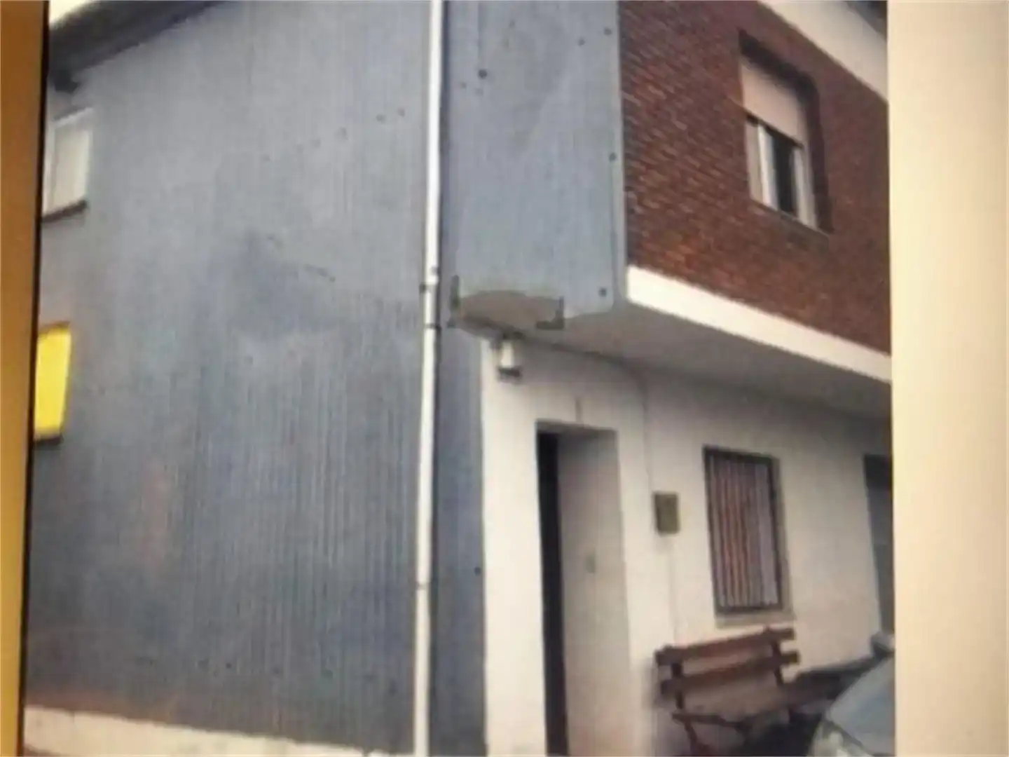 Vista exterior de Casa adosada en venda en Pedrafita do Cebreiro amb Moblat i Balcó