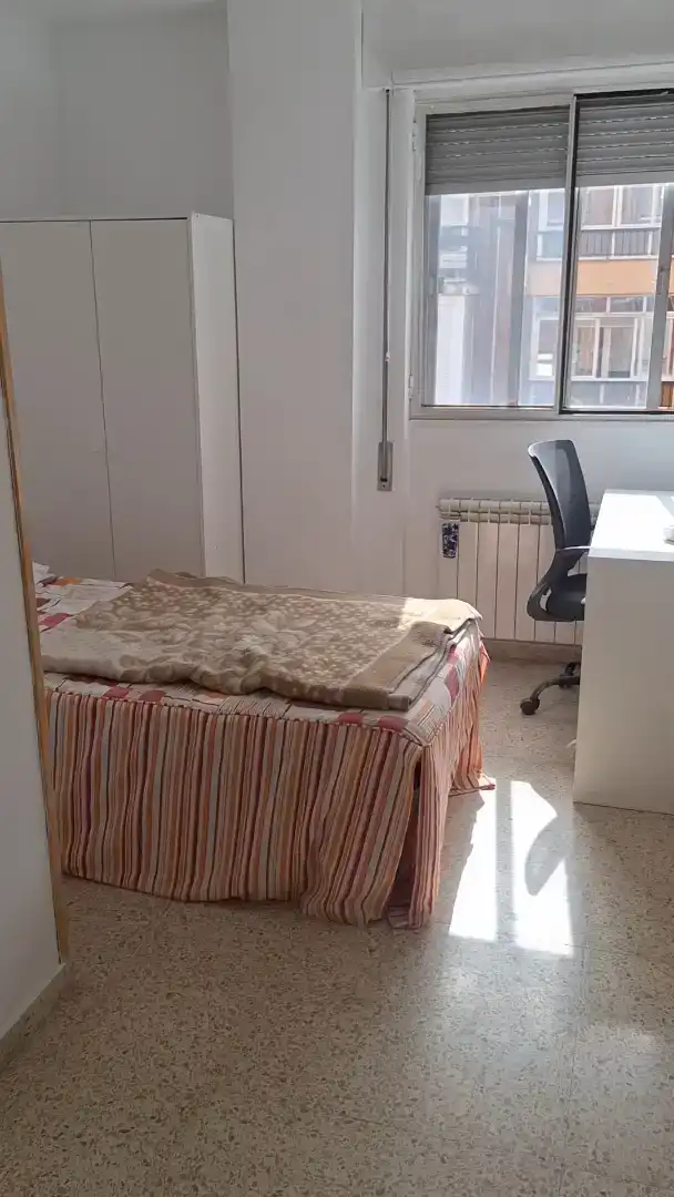 Piso de alquiler en Avenida de Mariano Andrés, 104, Las Ventas