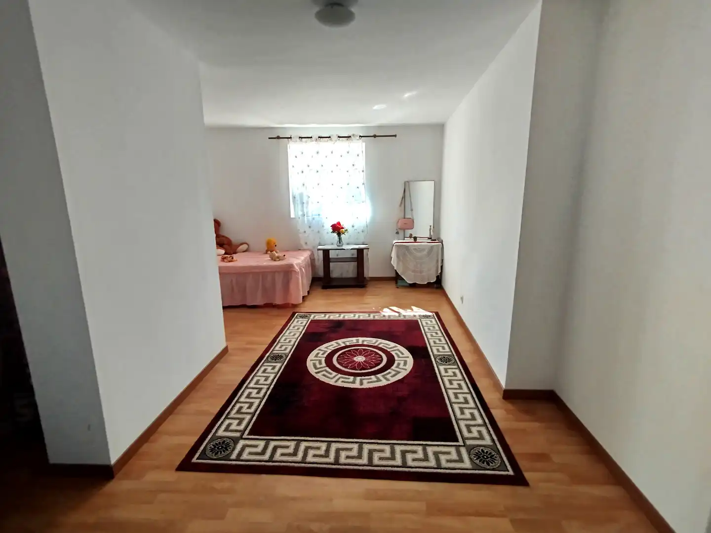 Dormitori de Casa adosada en venda en Mojados amb Calefacció, Parquet i Traster