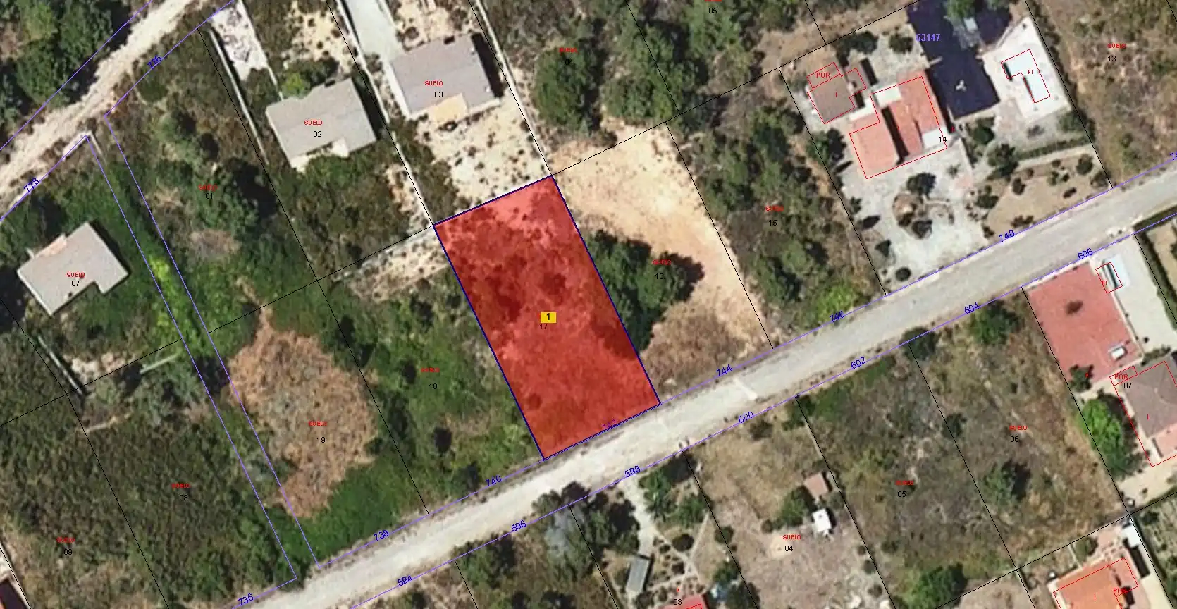 Terreny residencial en venda a Carrer Valencia 742