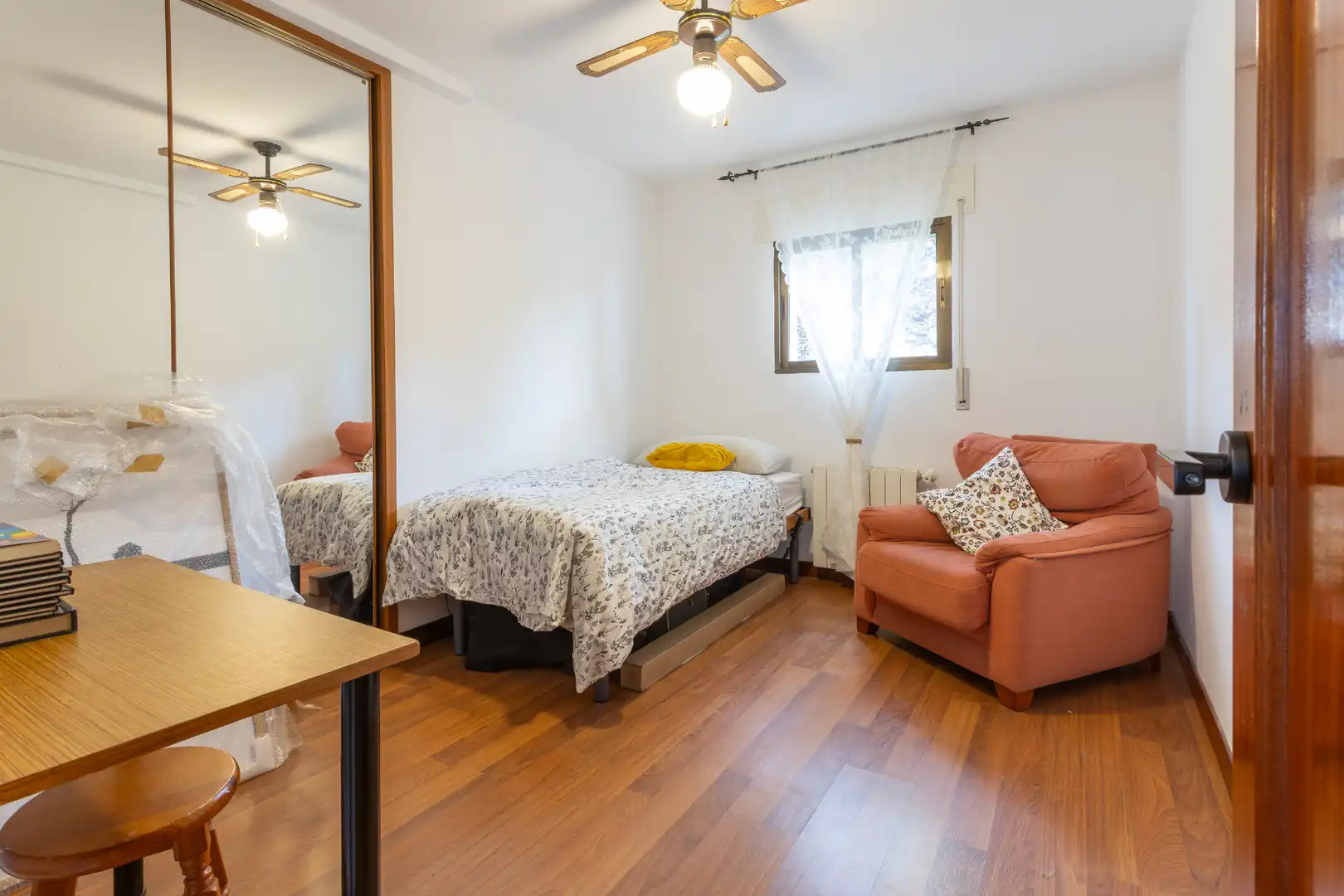 Bedroom of Houses for sale in Villanueva de la Cañada  with Air Conditioner, Heating and Private garden