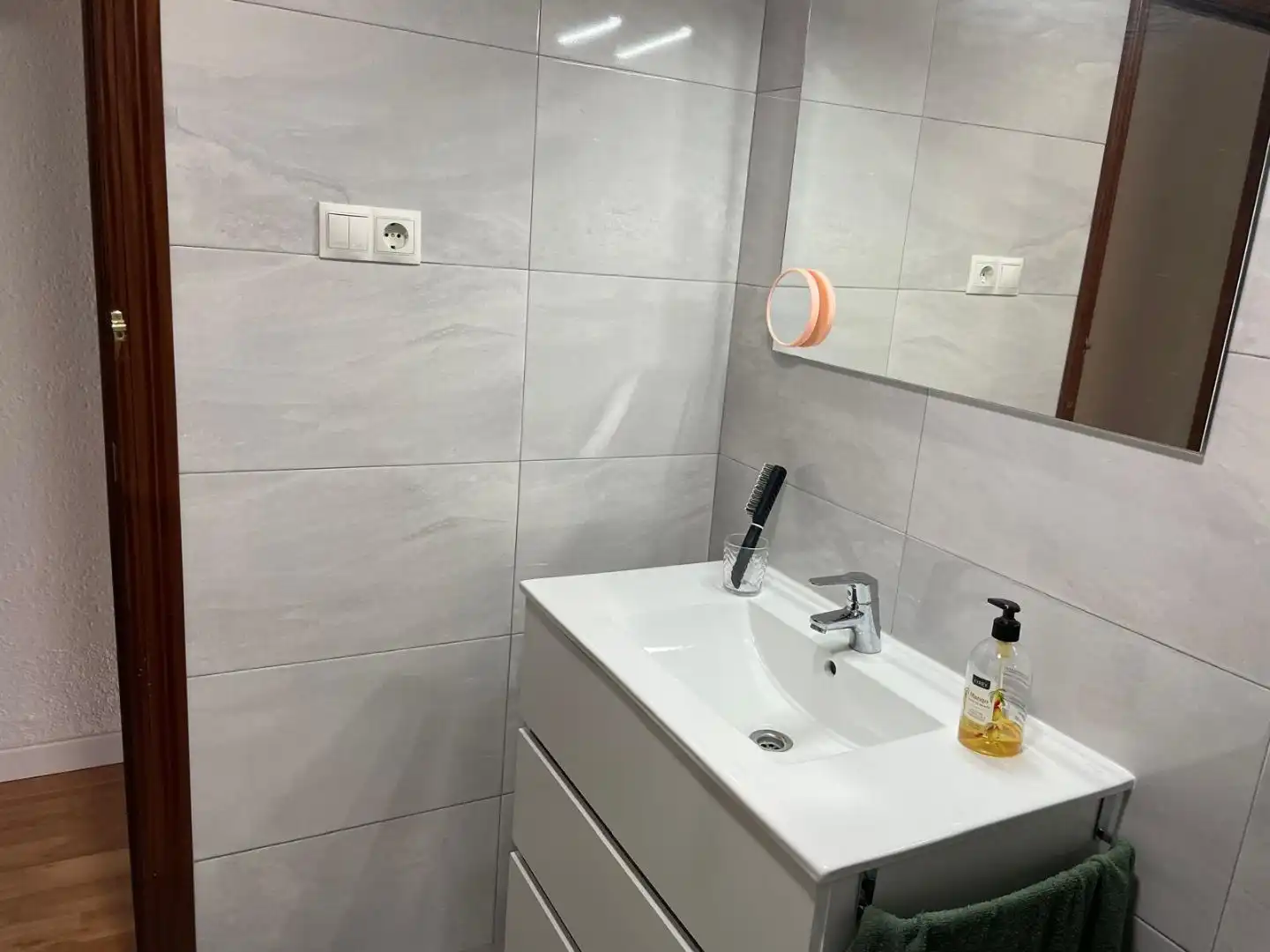 Badezimmer von Wohnung zur Miete in Alboraya mit Klimaanlage, Parkett und Möbliert