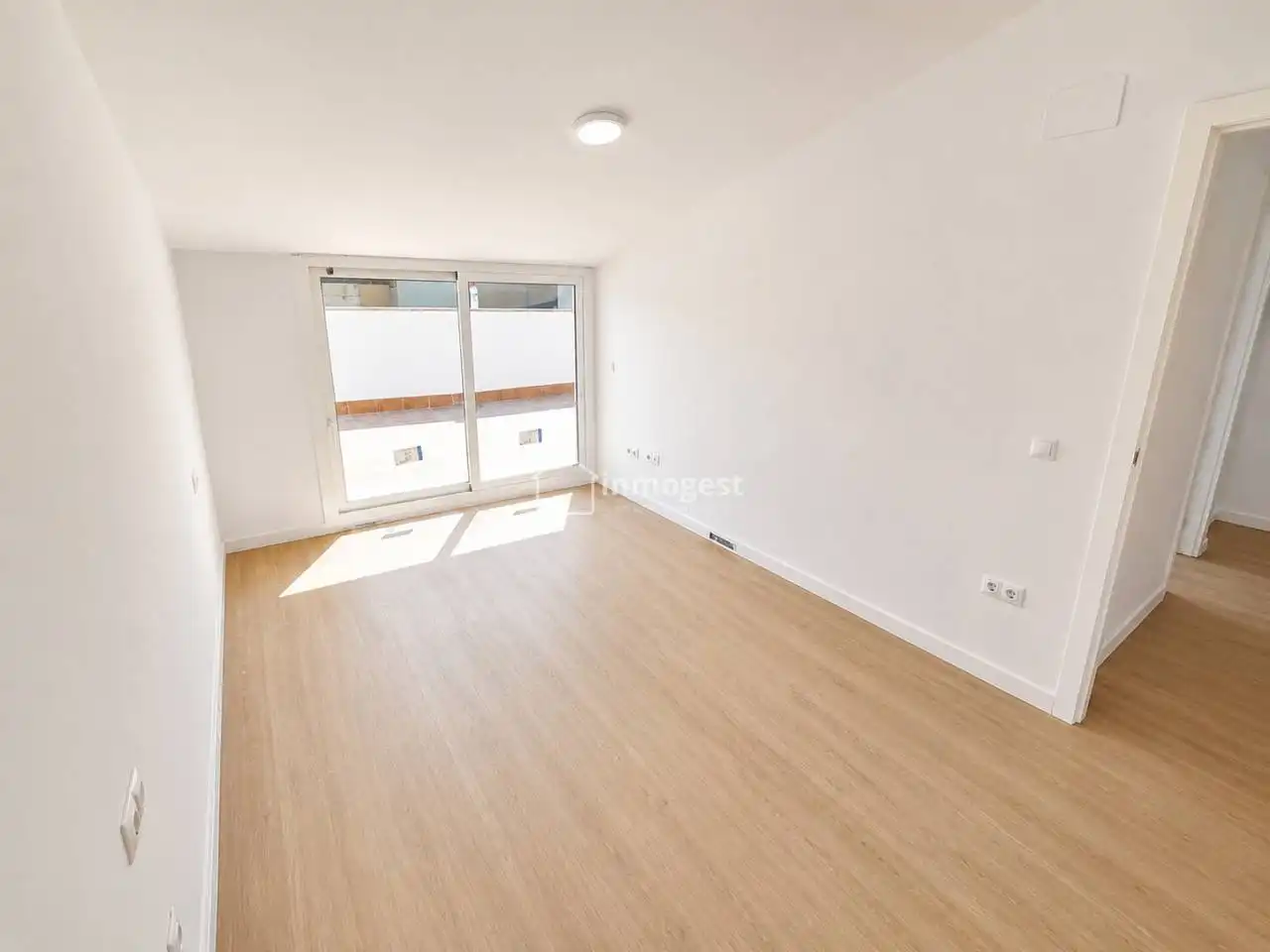 Living room of Duplexes for sale in Salt  with Parquet flooring, Terrace and Balcony