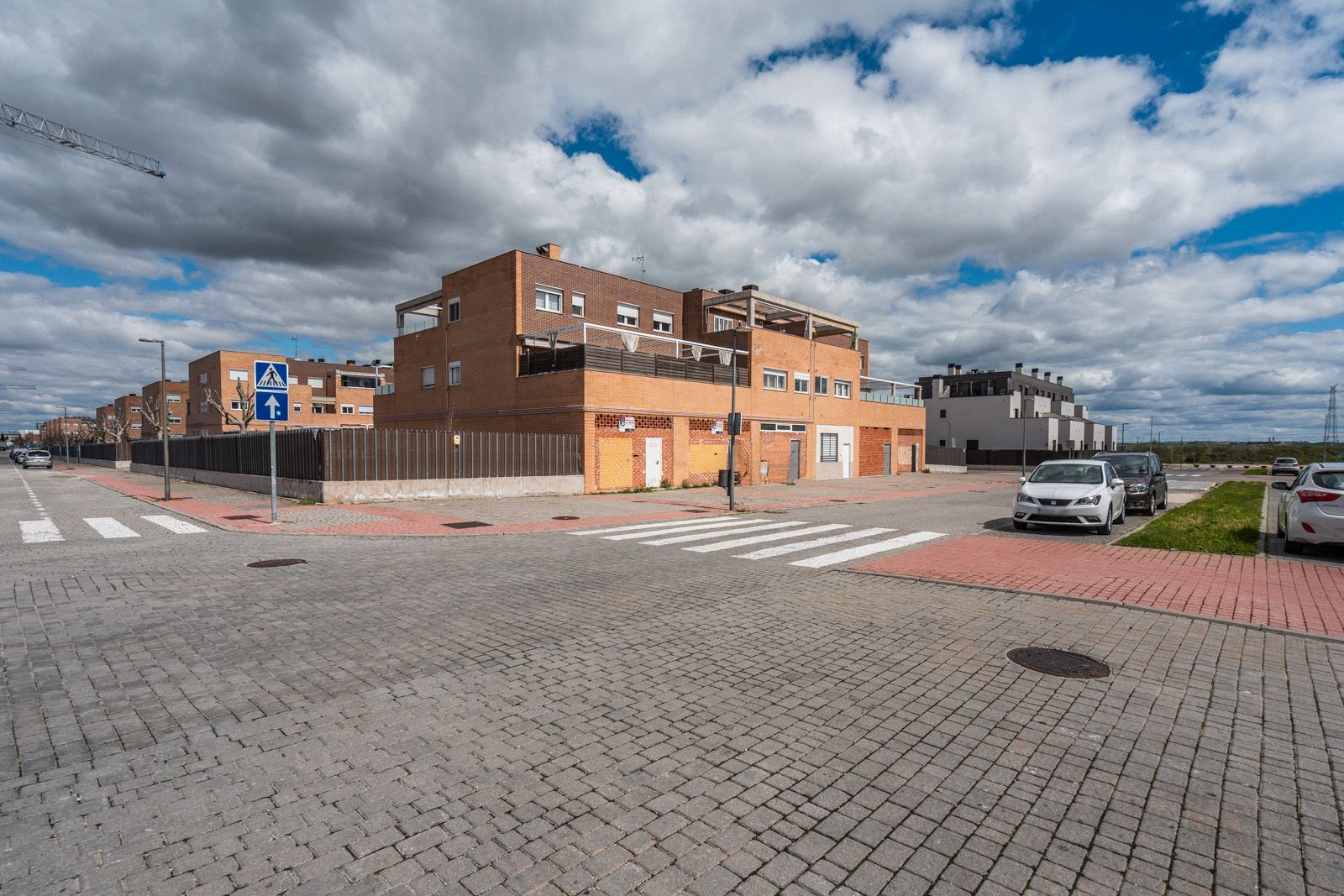 Exterior view of Premises for sale in Parla