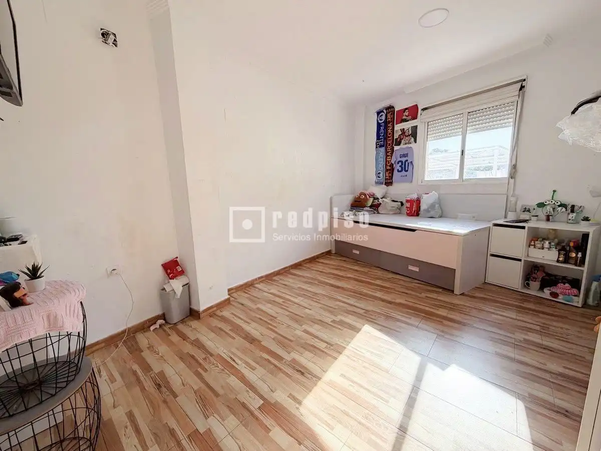 Dormitori de Casa o xalet de lloguer en Málaga amb Aire condicionat i Terrassa