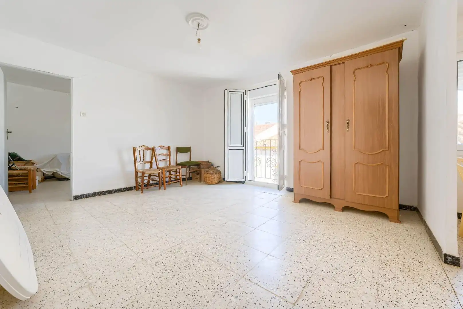Sala d'estar de Casa o xalet en venda en Aznalcázar amb Jardí privat