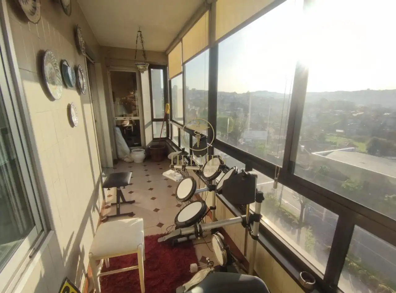 Terraza de Piso en venta en Vigo  con Calefacción, Parquet y Terraza