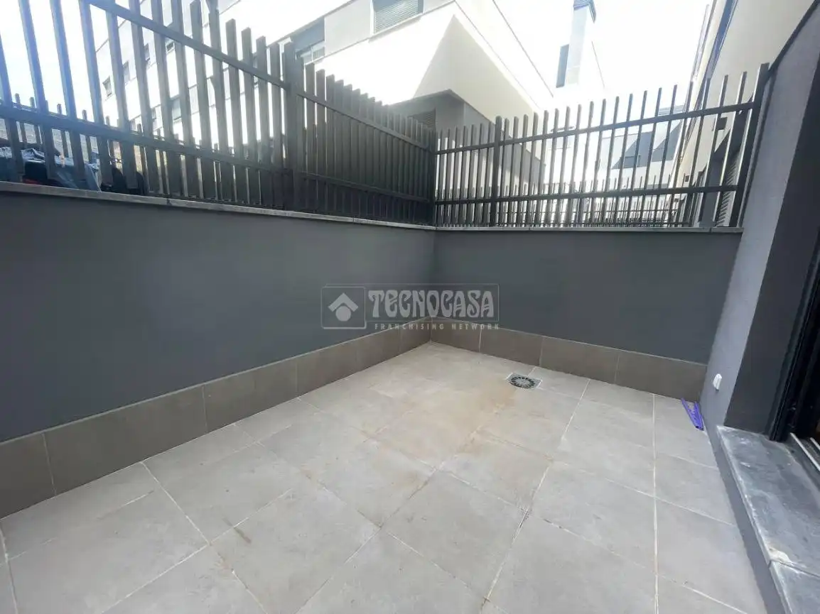 Terraza de Estudio en venta en San Sebastián de los Reyes con Aire acondicionado