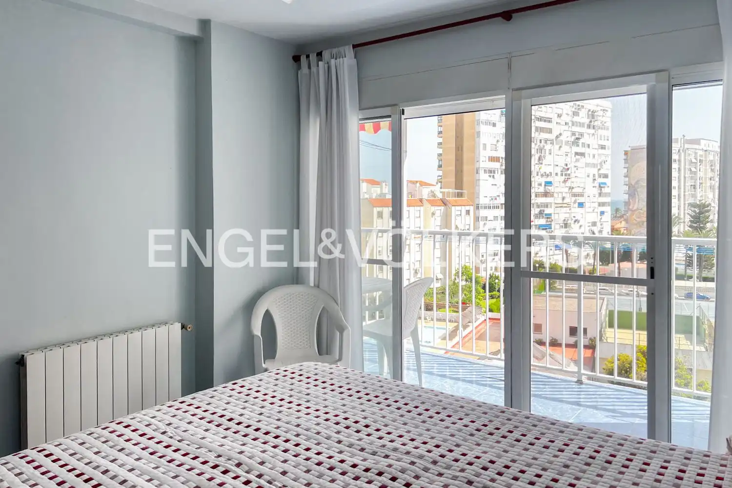 Schlafzimmer von Wohnung zur Miete in La Pobla de Farnals mit Heizung, Privatgarten und Schwimmbad