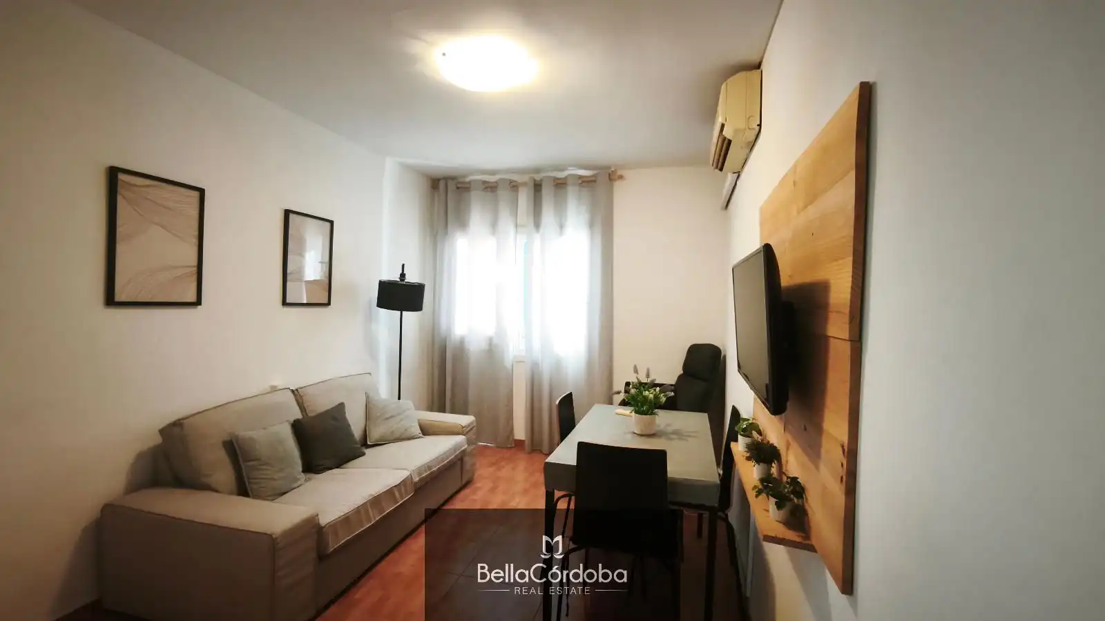 Living room of Flat for rent in Córdoba  with Air Conditioner, Heating and Terrace