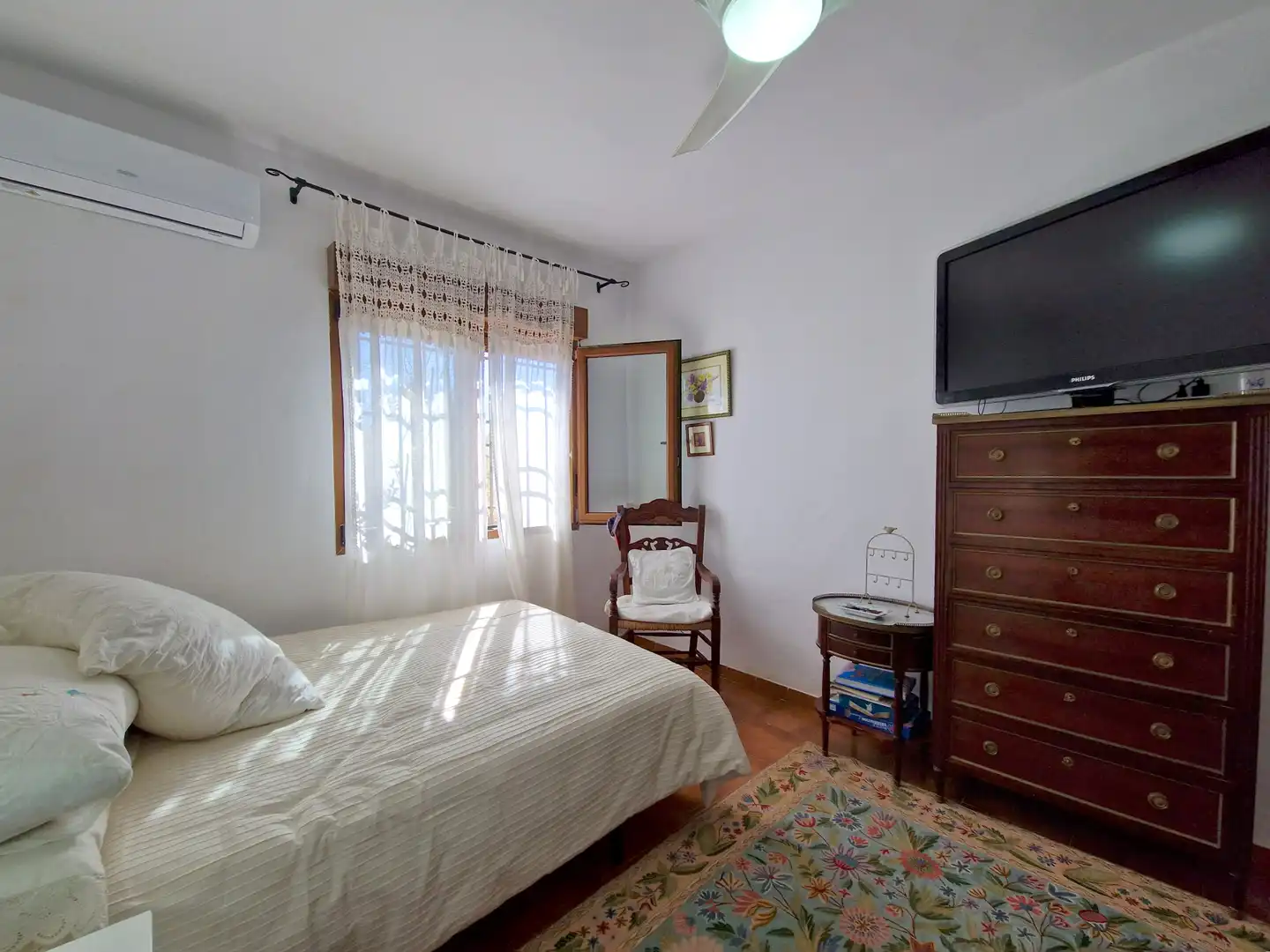 Habitación de Finca rústica en venta en Toledo con Aire acondicionado, Calefacción y Jardín privado