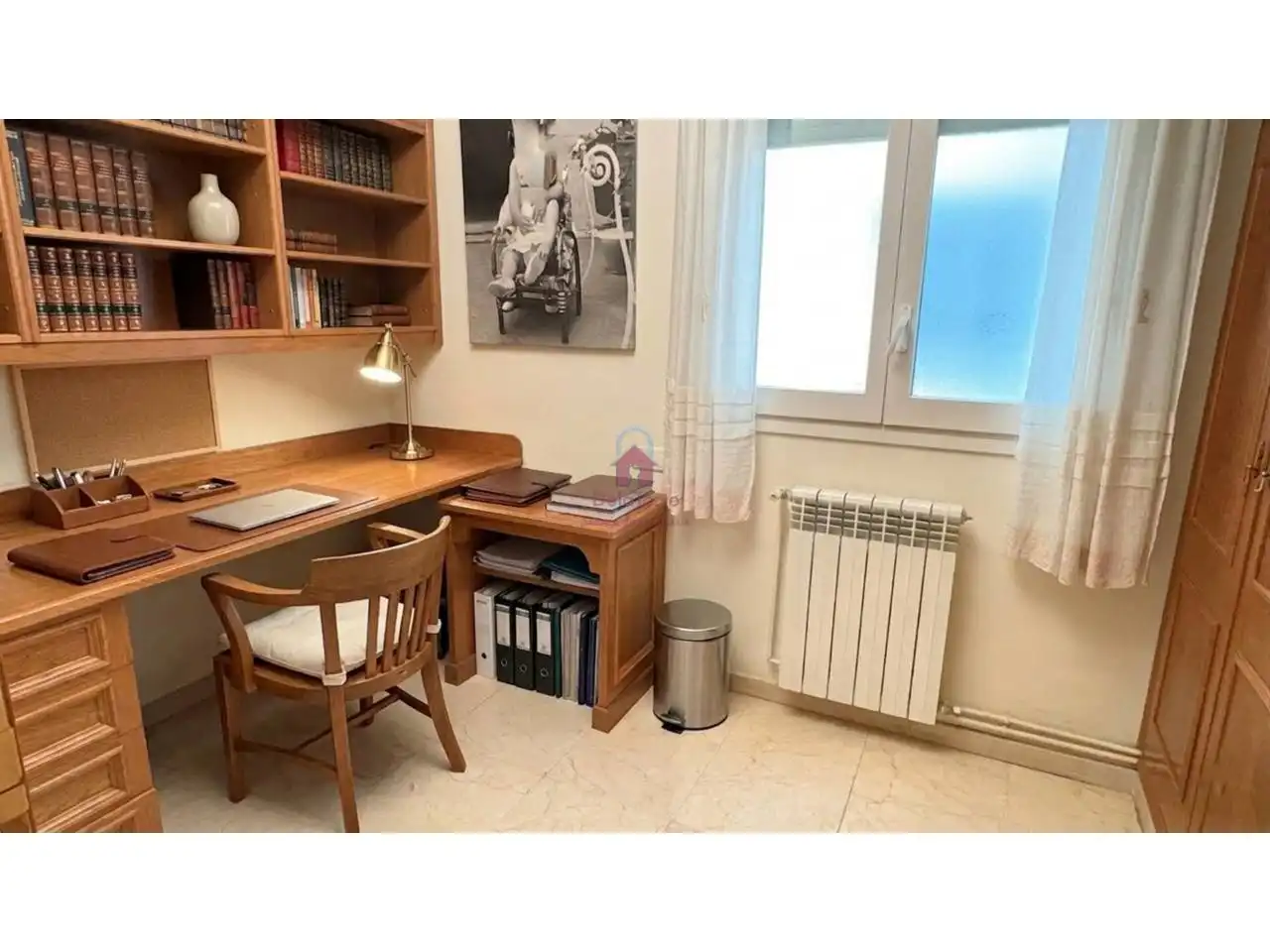 Schlafzimmer von Wohnung zum Verkauf in Terrassa mit Klimaanlage, Heizung und Balkon