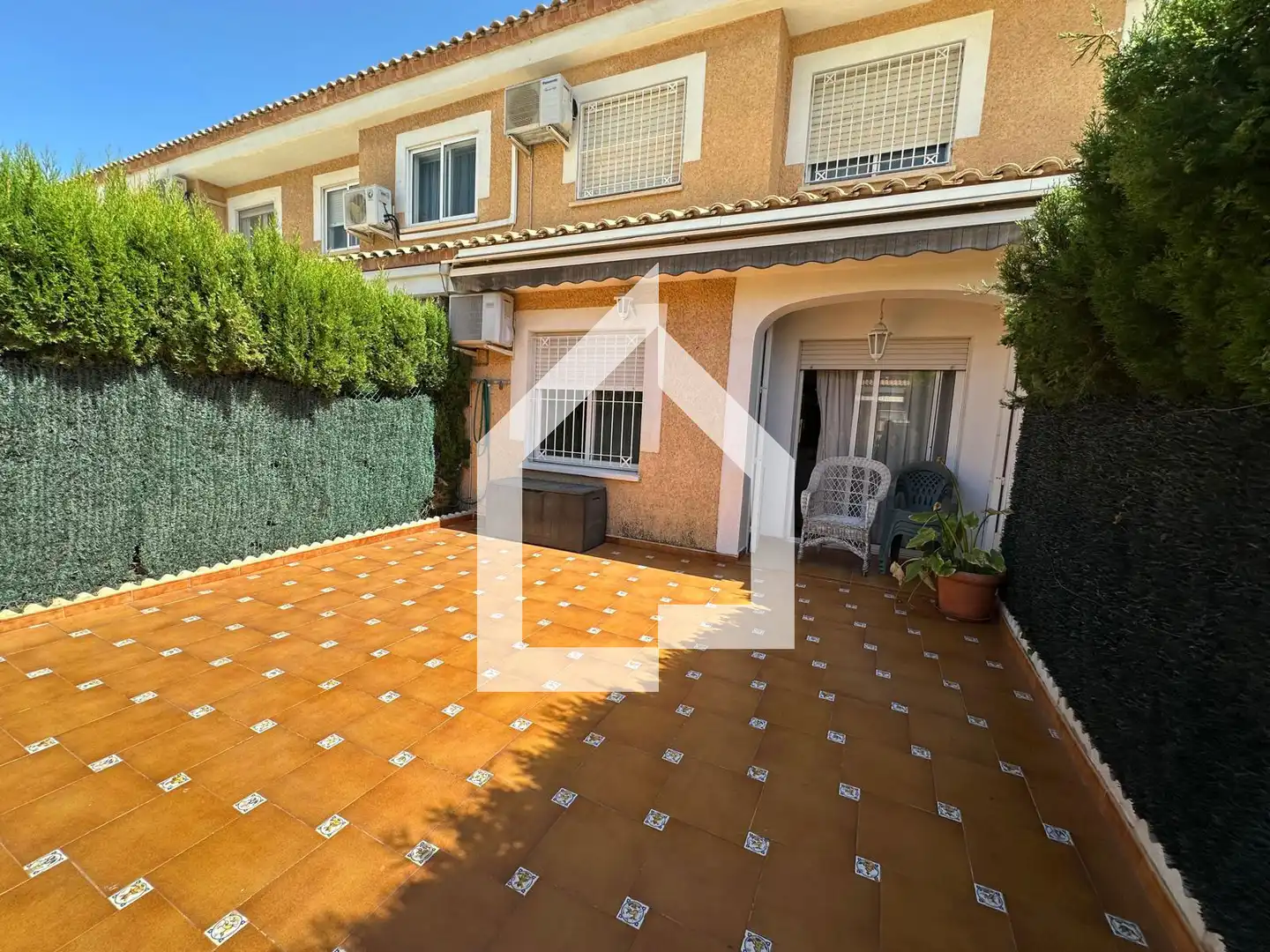 Garten von Einfamilien-Reihenhaus zur Miete in San Vicente del Raspeig / Sant Vicent del Raspeig mit Klimaanlage, Terrasse und Möbliert
