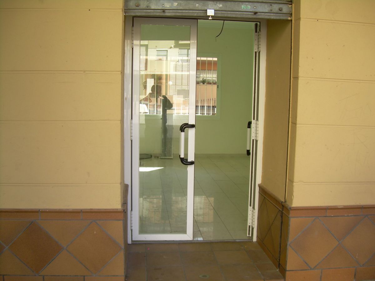 Local en venda en  Huelva Capital